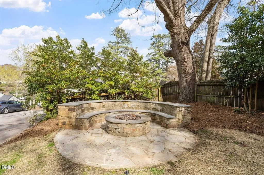 2718 Peachtree Street Raleigh NC 27608