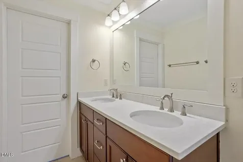 2718 Peachtree Street Raleigh NC 27608