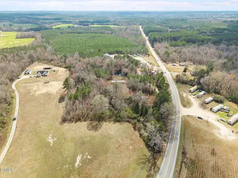 7275 Nc 210 S Bunnlevel NC 28323