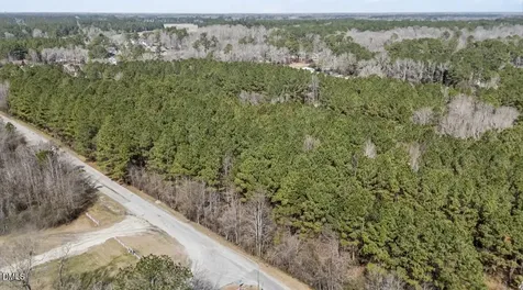 121 W Grandiflora Drive Wallace NC 28466