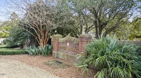 121 W Grandiflora Drive Wallace NC 28466