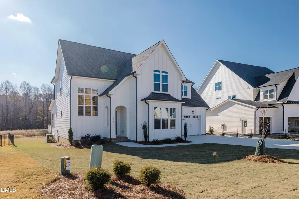 2312 Hilltop Bluffs Court Fuquay Varina NC 27526