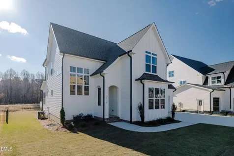 2312 Hilltop Bluffs Court Fuquay Varina NC 27526