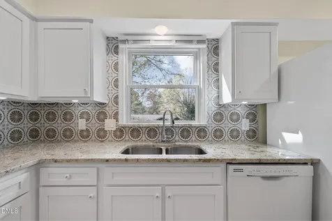 514 Holtz Lane Cary NC 27511
