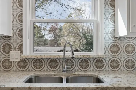 514 Holtz Lane Cary NC 27511