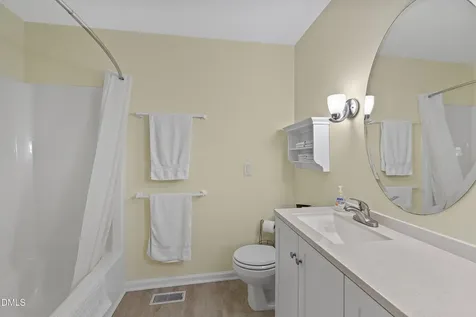 514 Holtz Lane Cary NC 27511