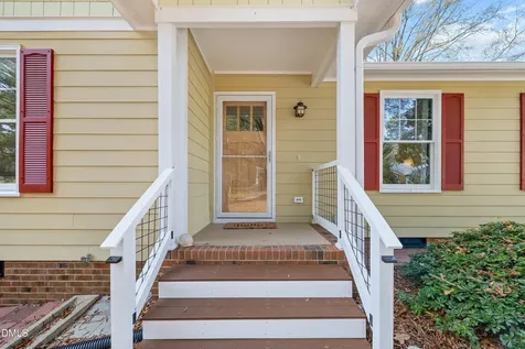 514 Holtz Lane Cary NC 27511