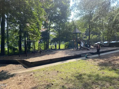 514 Holtz Lane Cary NC 27511