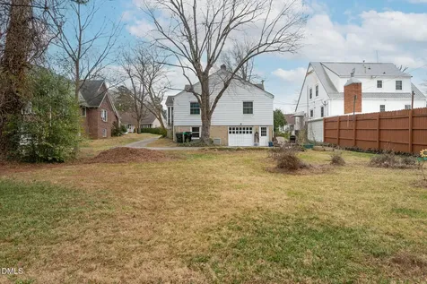218 Rolling Road Burlington NC 27217