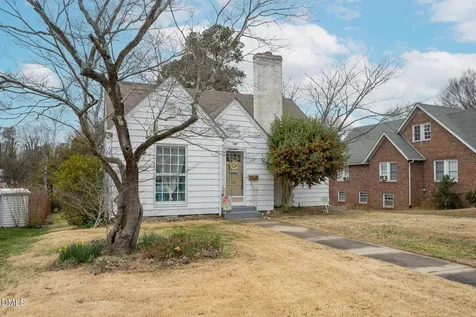 218 Rolling Road Burlington NC 27217