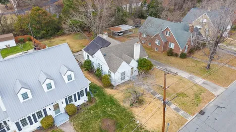 218 Rolling Road Burlington NC 27217