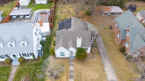 218 Rolling Road Burlington NC 27217