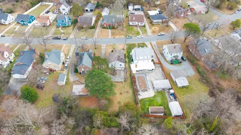 218 Rolling Road Burlington NC 27217