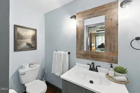 474 E Barefoot Road Newton Grove NC 28366