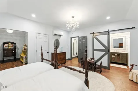 474 E Barefoot Road Newton Grove NC 28366