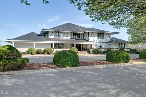 474 E Barefoot Road Newton Grove NC 28366