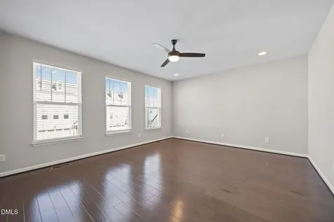 1011 Lathrop Lane Apex NC 27523