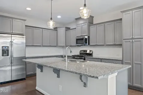 1011 Lathrop Lane Apex NC 27523