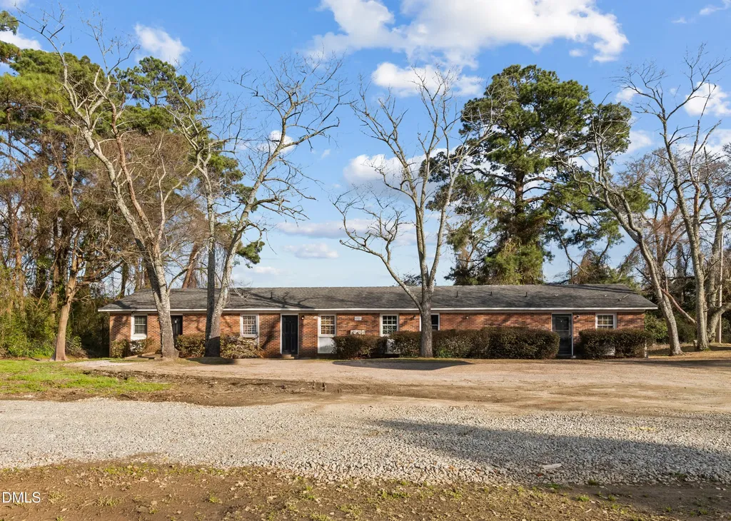 6421 Applecross Avenue Fayetteville NC 28304