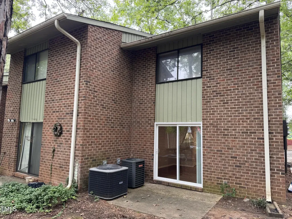 1222 Teakwood Place Raleigh NC 27606