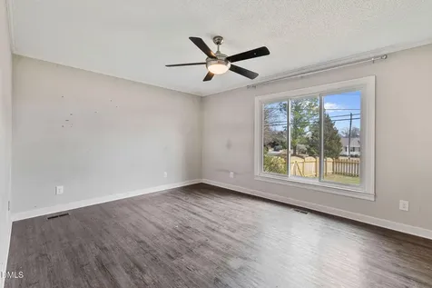 303 N Lincoln Street Benson NC 27504