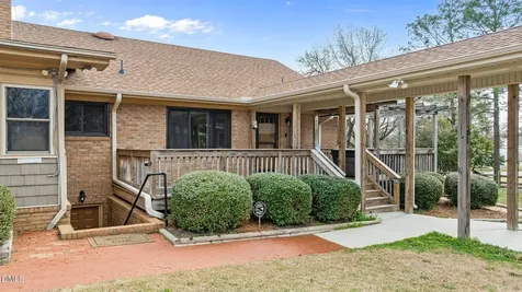 303 N Lincoln Street Benson NC 27504