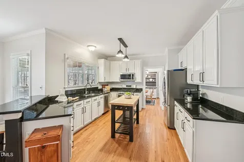 2013 Kinleys Way Raleigh NC 27613