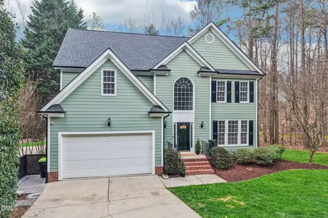 2013 Kinleys Way Raleigh NC 27613