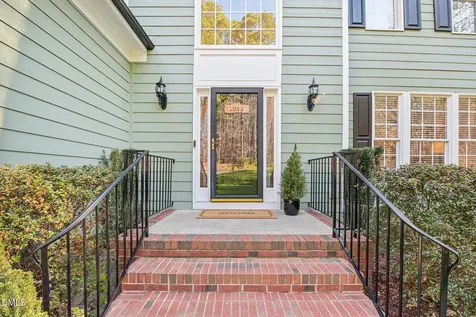 2013 Kinleys Way Raleigh NC 27613