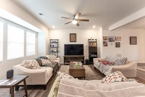 1296 Barn Cat Way Apex NC 27502