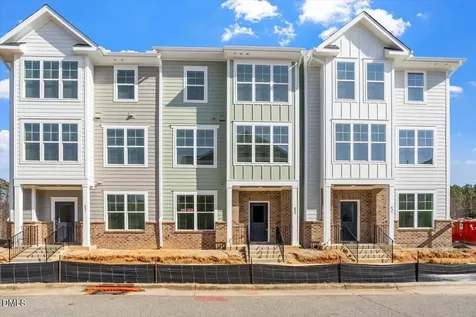 2294 Apex Peakway Apex NC 27502