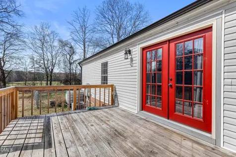 1425 Country Pond Lane Willow Springs NC 27592
