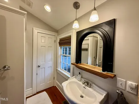 313 W Noble Street Louisburg NC 27549