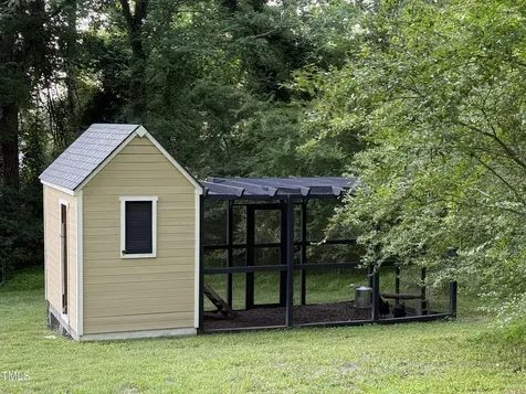 313 W Noble Street Louisburg NC 27549