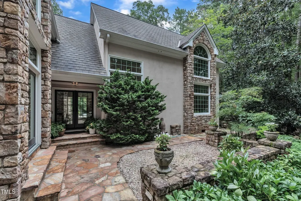 3814 High Meadow Road Chapel Hill NC 27514