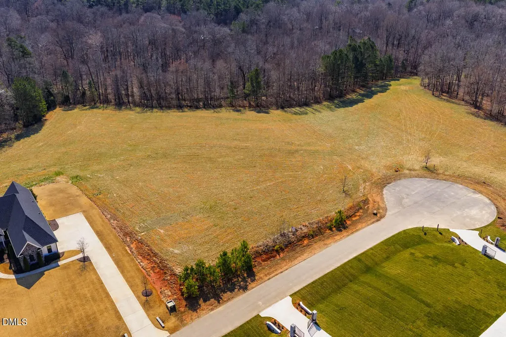 Lot 14 Secretariat Court Chapel Hill NC 27516