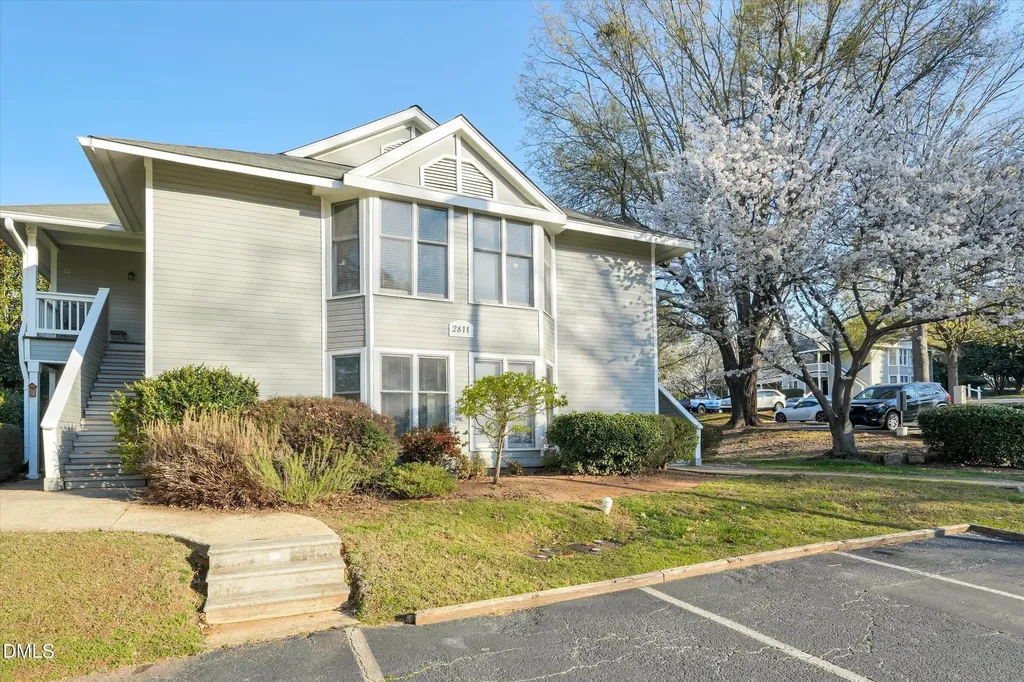 2811 Edridge Court Raleigh NC 27612