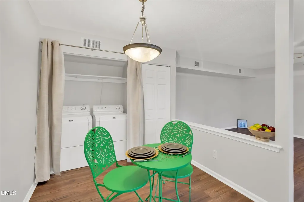 2811 Edridge Court Raleigh NC 27612