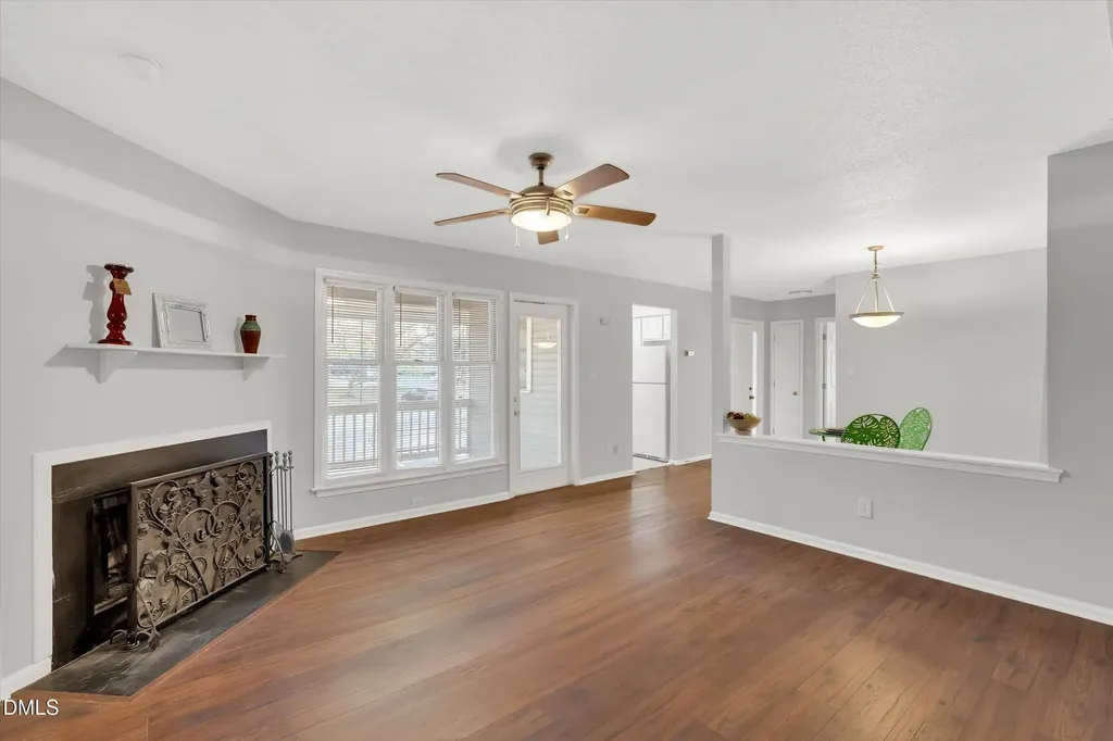 2811 Edridge Court Raleigh NC 27612