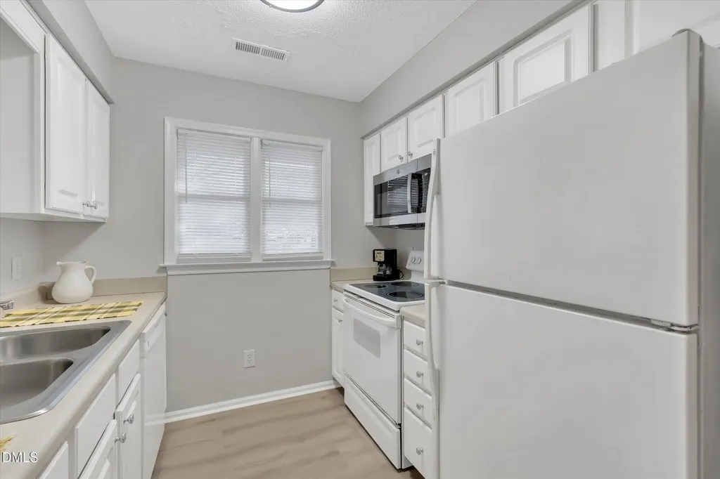 2811 Edridge Court Raleigh NC 27612