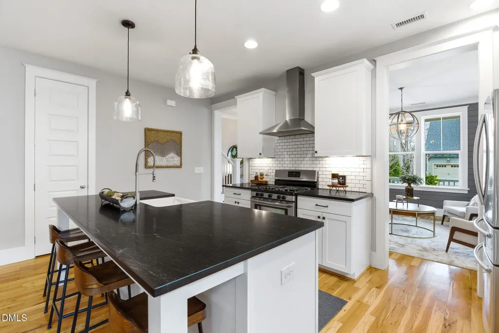 361 Old Piedmont Circle Chapel Hill NC 27516