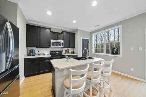 6708 Middleboro Drive Raleigh NC 27612