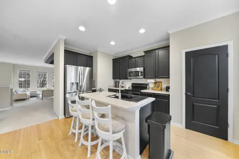 6708 Middleboro Drive Raleigh NC 27612