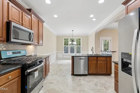 613 Abbey Hall Way Cary NC 27513