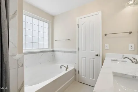 613 Abbey Hall Way Cary NC 27513