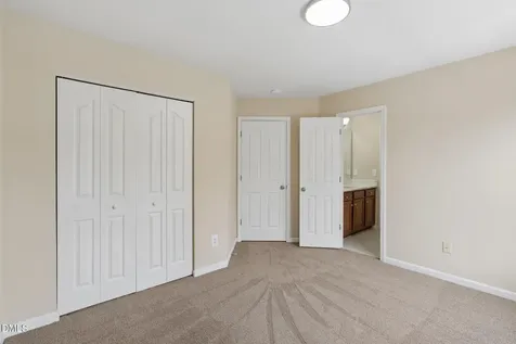 613 Abbey Hall Way Cary NC 27513