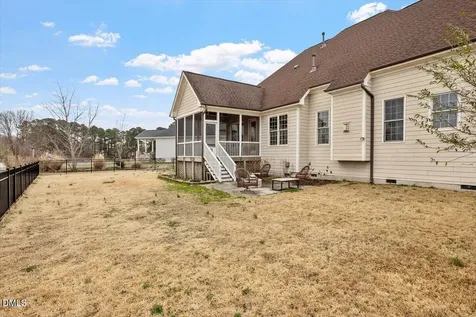 1013 Black River Drive Zebulon NC 27597