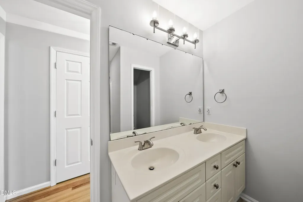 208 Waverly Drive Clayton NC 27527