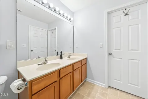 1725 Tw Alexander Drive Durham NC 27703