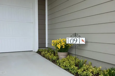 1091 Branch Line Lane Apex NC 27502